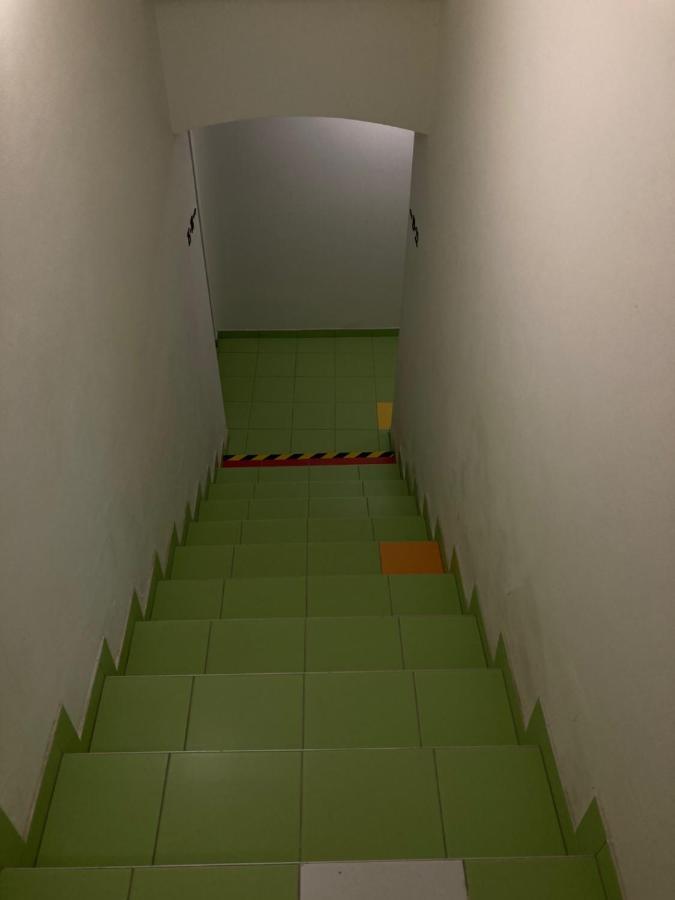 Capsule Hostel Zizkov Tower ปราก ภายนอก รูปภาพ