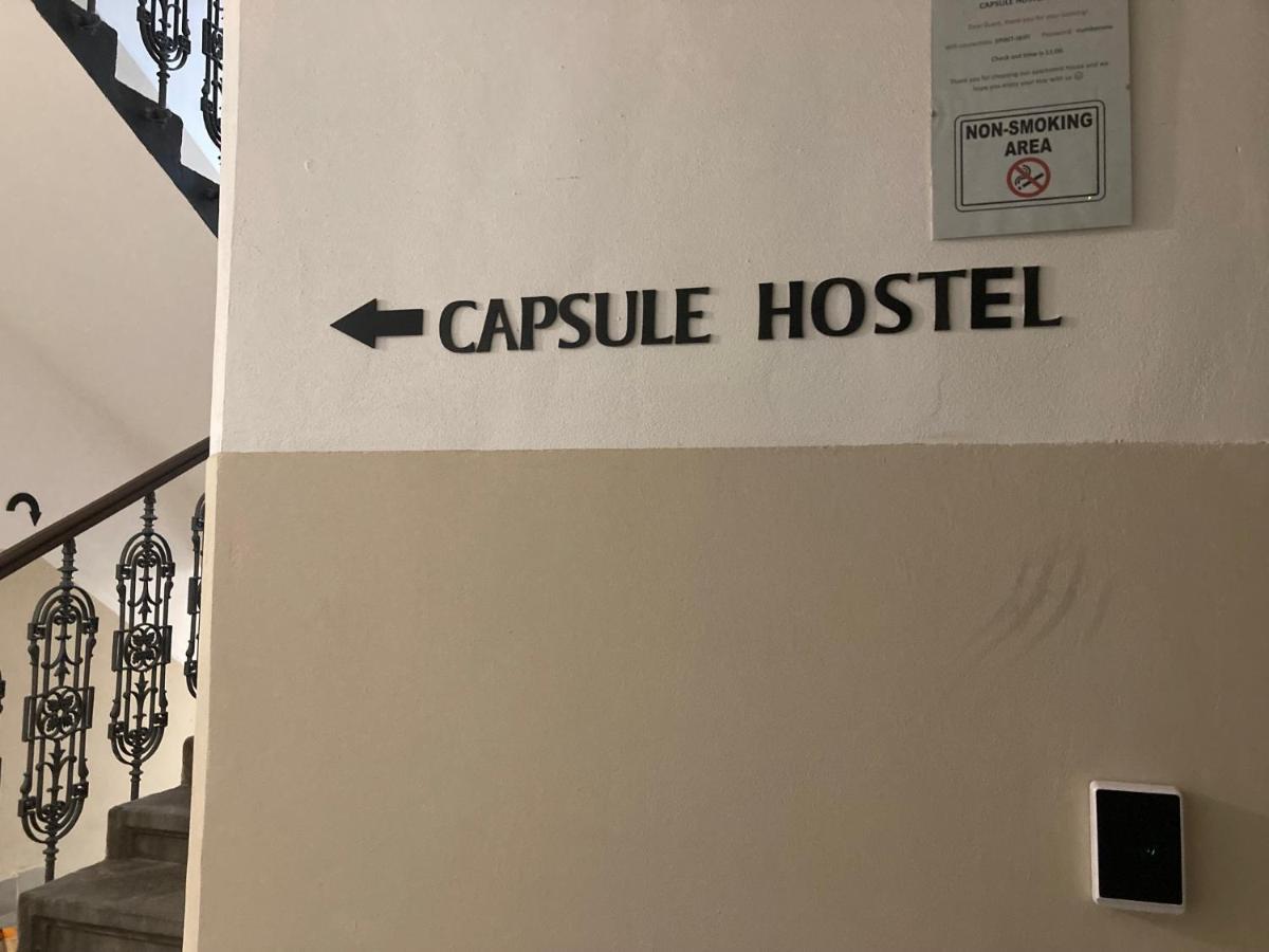 Capsule Hostel Zizkov Tower ปราก ภายนอก รูปภาพ